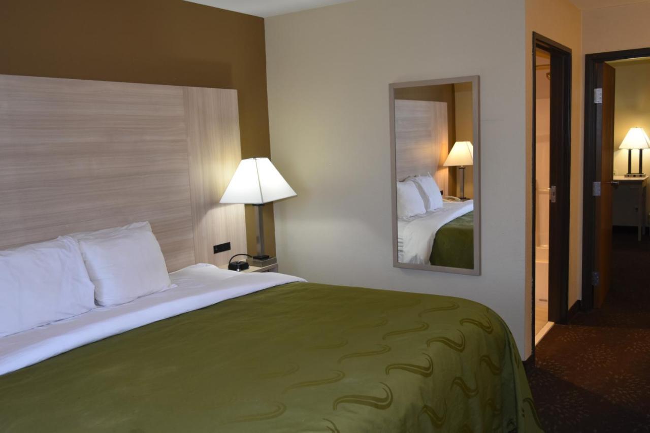 Quality Inn & Suites Brooks Louisville South Екстериор снимка