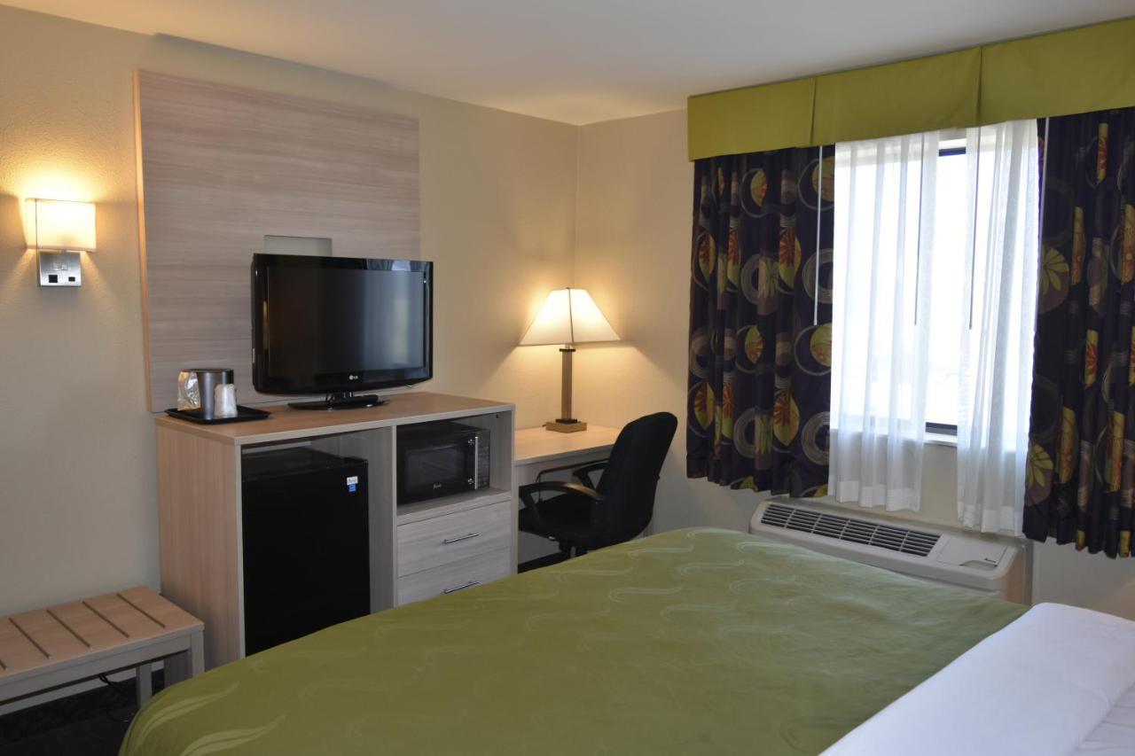 Quality Inn & Suites Brooks Louisville South Екстериор снимка